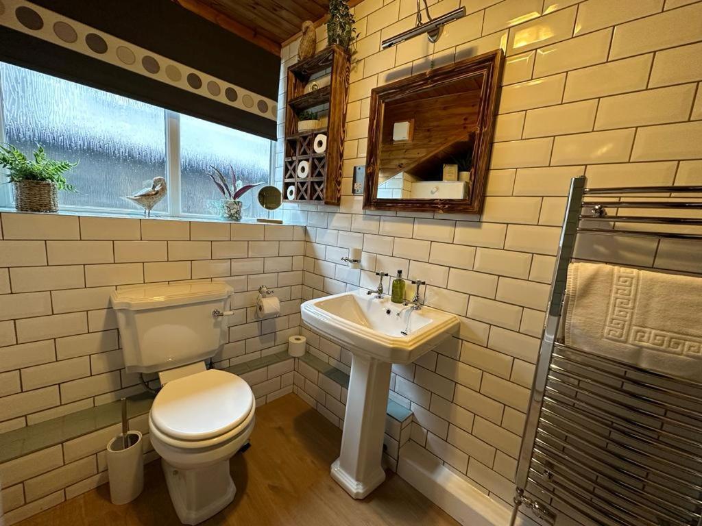 Bakestones - Central Location With Free Integral Private Parking Эмблсайд Экстерьер фото